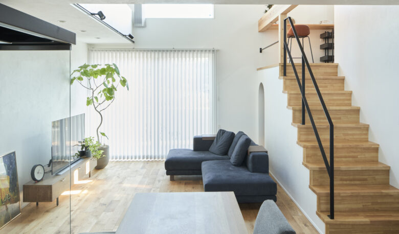 広さも明るさも、家族の笑顔も感じられる、吹き抜けのある家 ｜ 施工事例5選