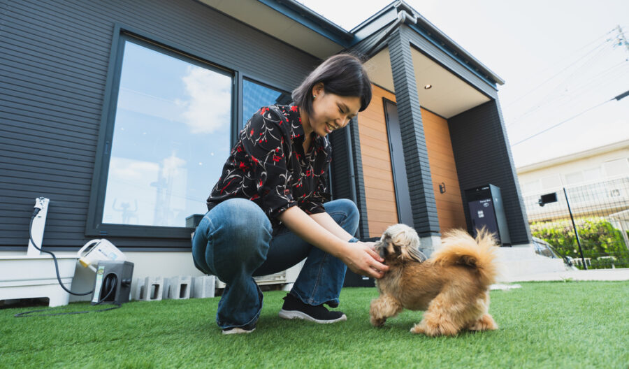 大切な家族と、もっと自由に。動物たちと自分らしくのびのび暮らす平屋【住まいの物語 #2】