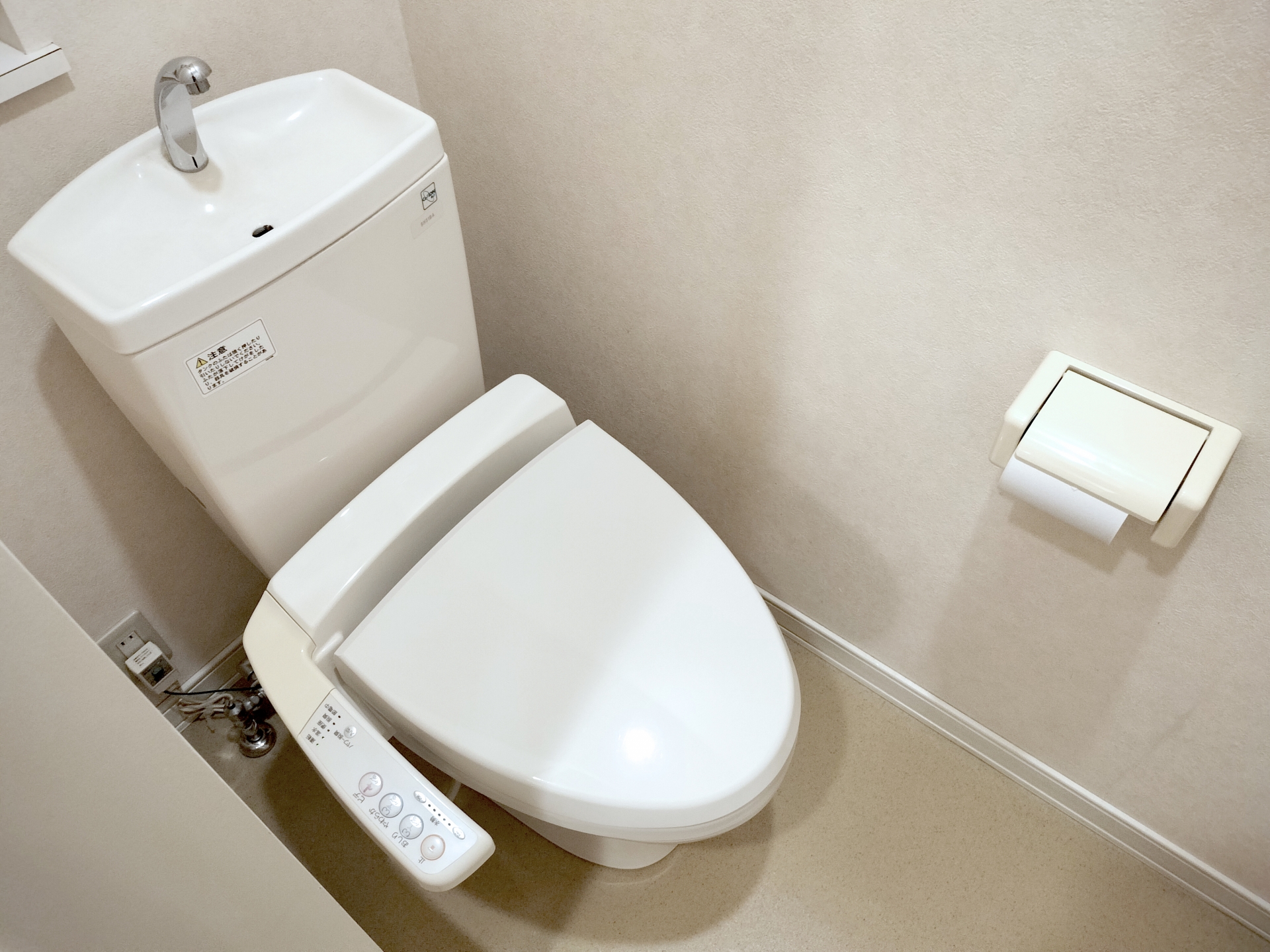 賃貸物件でトイレや便座が壊れたときは誰の責任になる？修理費用は賃貸オーナーが負担しなければいけないもの？