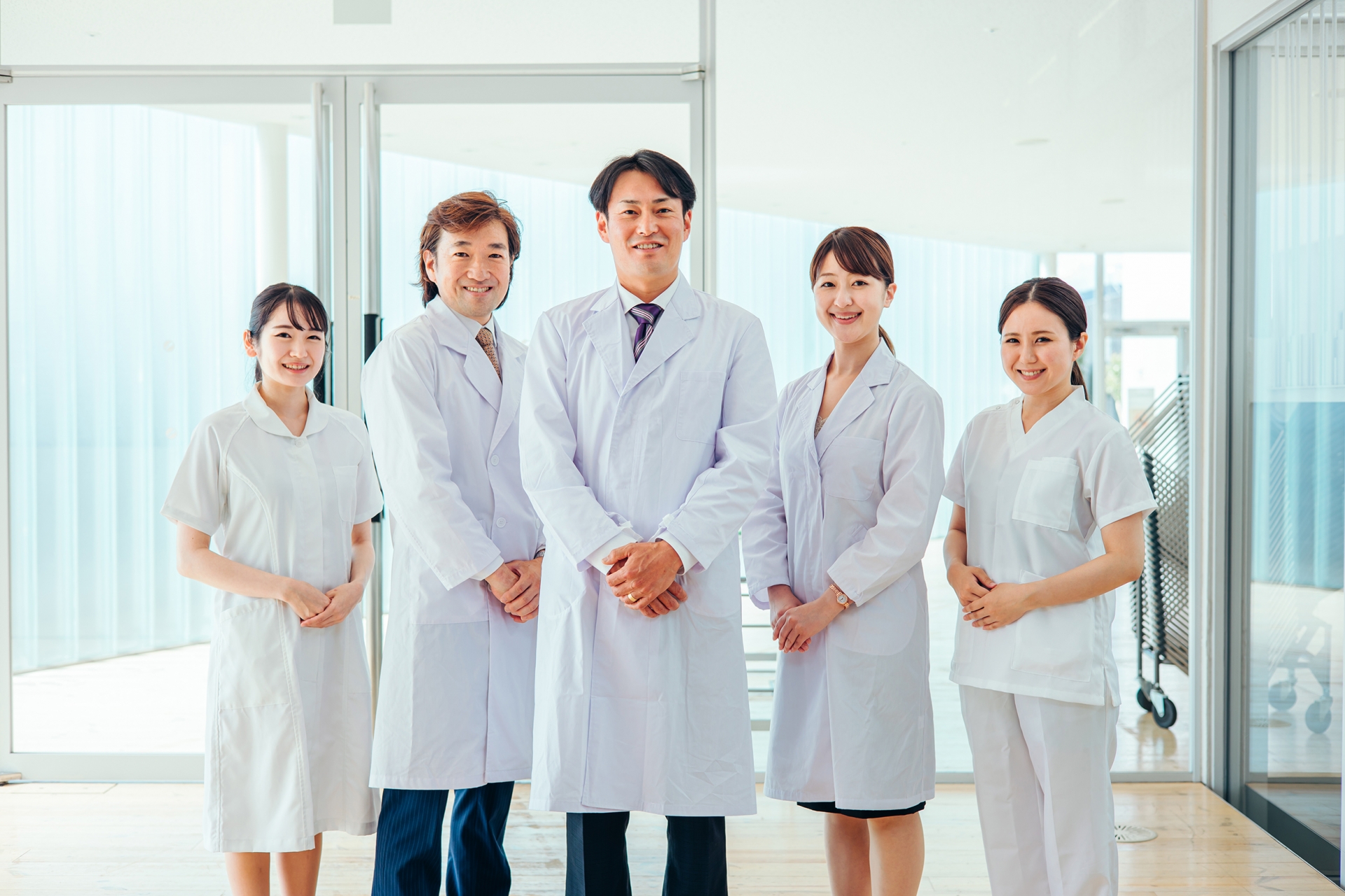 初めての開業では経験者を採用すべき？経験者優先採用の落とし穴とは